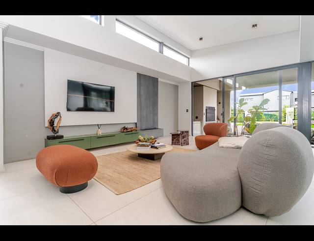 4 BEDROOM FREESTANDING FOR SALE IN HELDERFONTEIN ESTATE